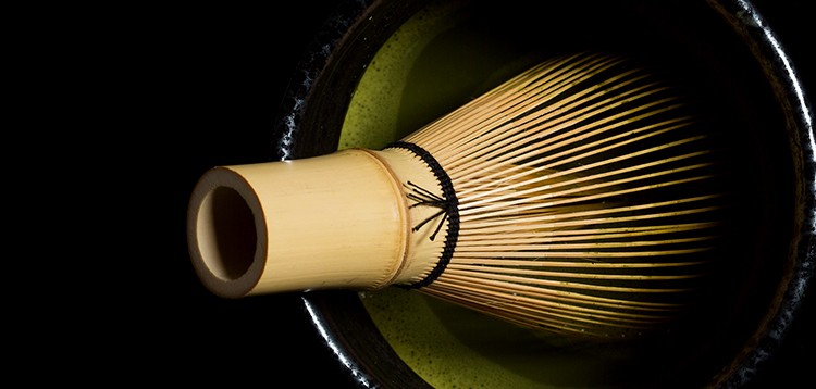 LA PRÉPARATION DU THÉ MATCHA